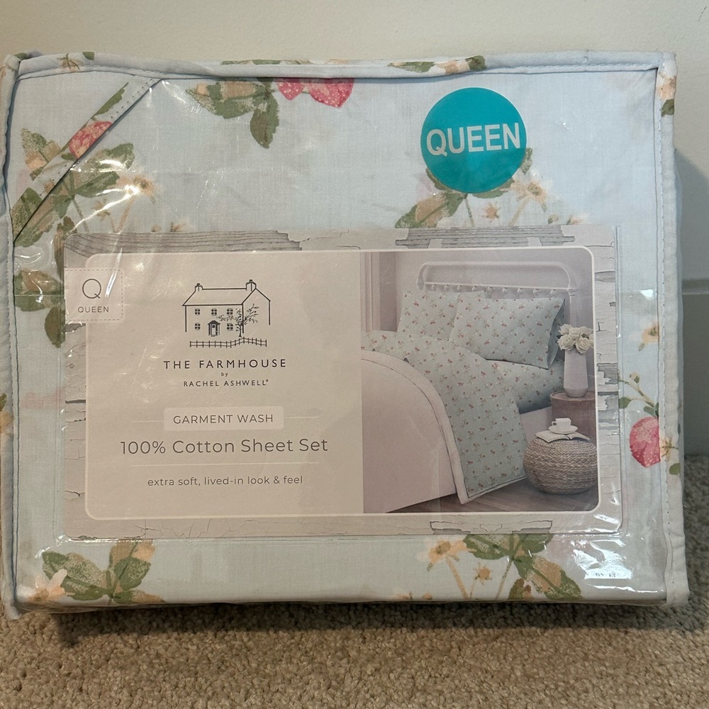 The Farmhouse Rachel Ashwell Blue Floral Strawberry Sheet Set Queen